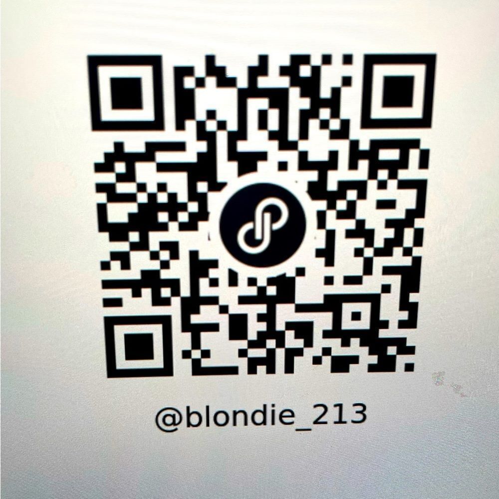 FIND ME EASILY…USE MY QR‎ CODE TO GO DIRECTLY TO MY CLOSET